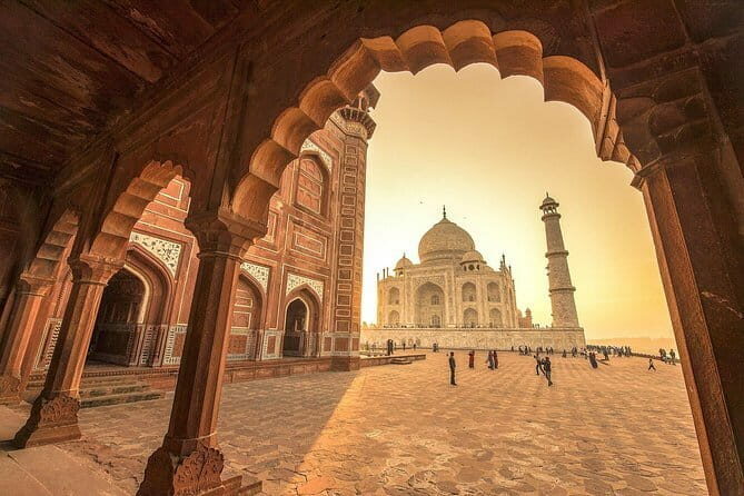 Discover Sailing at Iconic Gateway- Mumbai - What Makes This Sailing Tour Stand Out?