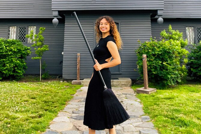Discover Salem & Craft Spells With a Real Witch(Small Group Tour) - Key Points