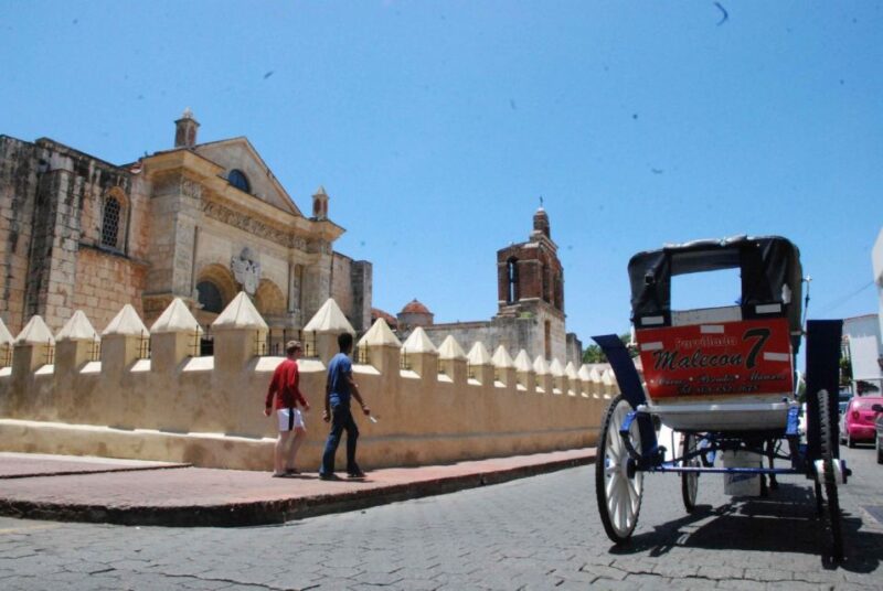 Discover Santo Domingo: Colonial History, Monuments & Lunch - Booking Information