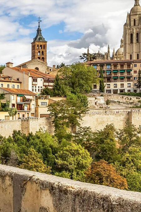 Discover Segovia Aqueduct & Alcázar, Toledos Cathedral Tour - Frequently Asked Questions