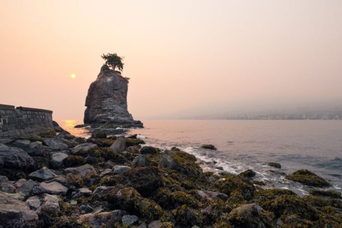 Discover Stanley Park With a Smartphone Audio Walking Tour - Trivia Game and Audio Activation