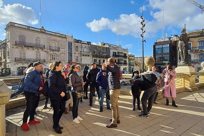 Discover the 3 Cities - Private Insider Walking Tour - Tour Guides Expertise