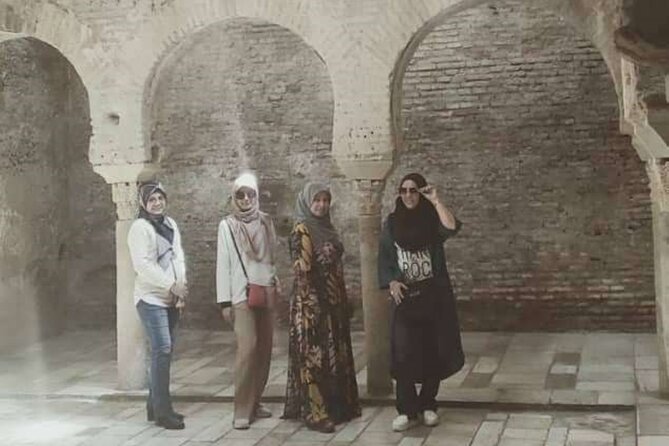 Discover the Albaicin Quarter + Guided Tour Al-Andalus Monuments - Meeting and End Points