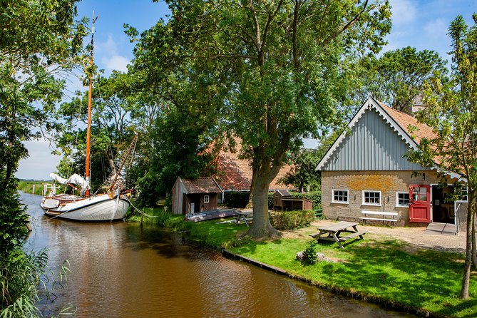 Discover the Amsterdam Lake District and Tulip Fields Tour - Visiting Beemster Polder