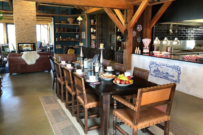 Discover the Amsterdam Lake District and Tulip Fields Tour - Savoring the Dutch Lunch
