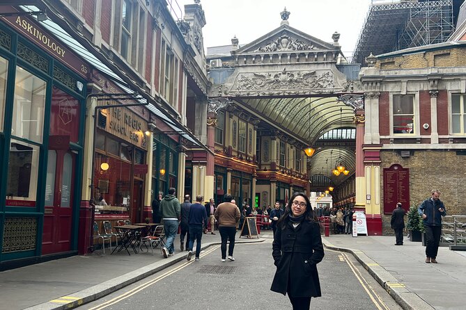 Discover the Ancient City of London in Spanish, Group Tour. - Worth The Stay