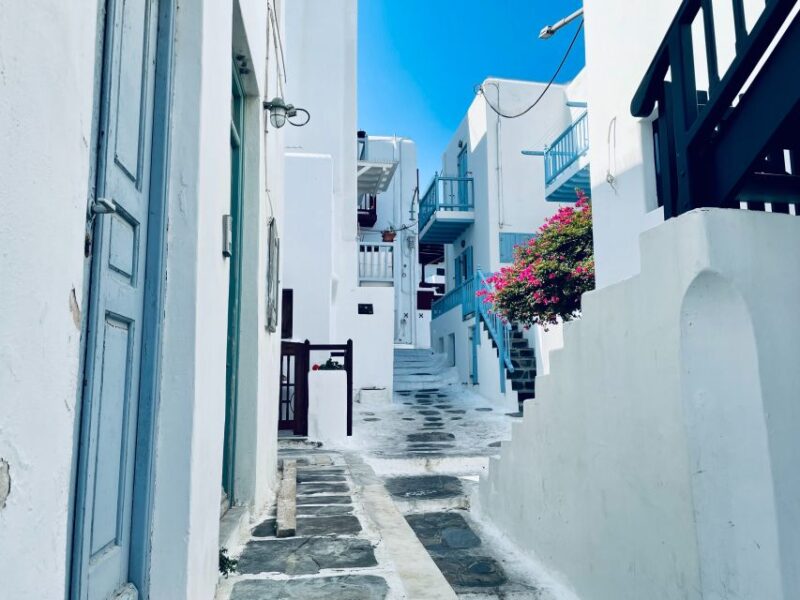 Discover the Best of Santorini - Key Points