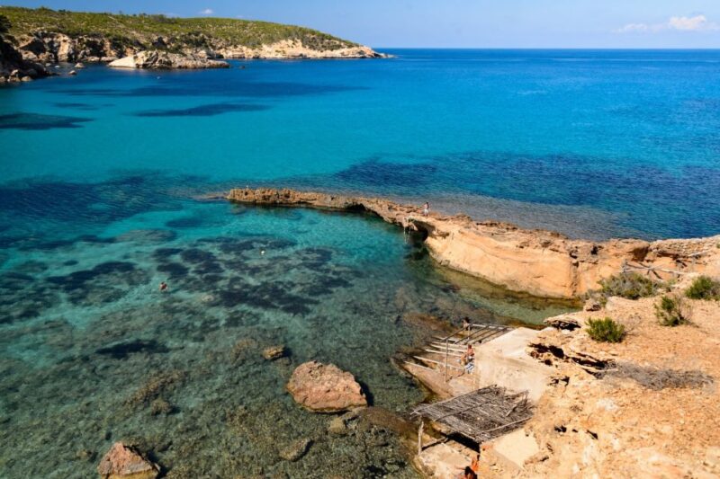 Discover the Best Places in a Small Boat Driven by Your Self - Inclusions in the Package