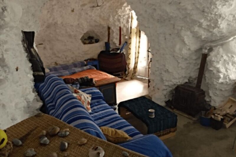 Discover the Caves of San Miguel and Sacromonte Private Tour - Starting Location