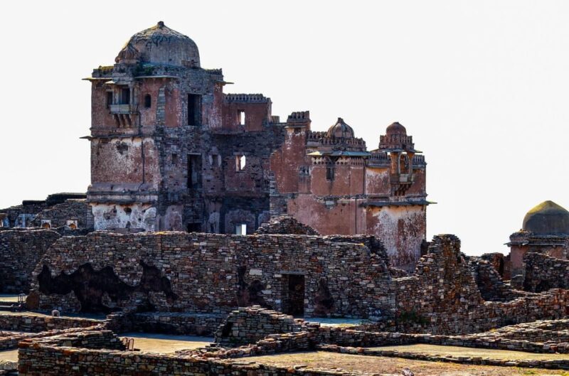 Discover the Chittorgarh Fort With Pushkar Drop From Udaipur - Customer Feedback and Ratings