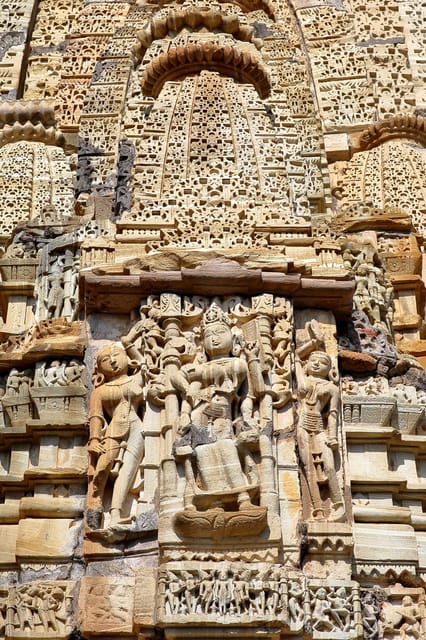 Discover the Chittorgarh Fort With Pushkar Drop From Udaipur - Private Transportation and Guide