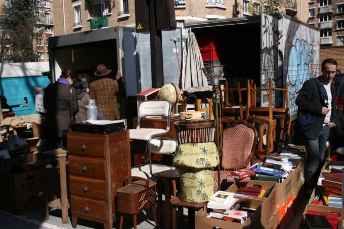 Discover the Famous Flea Market of Vanves in Paris - 14TH - Reaching the Flea Market