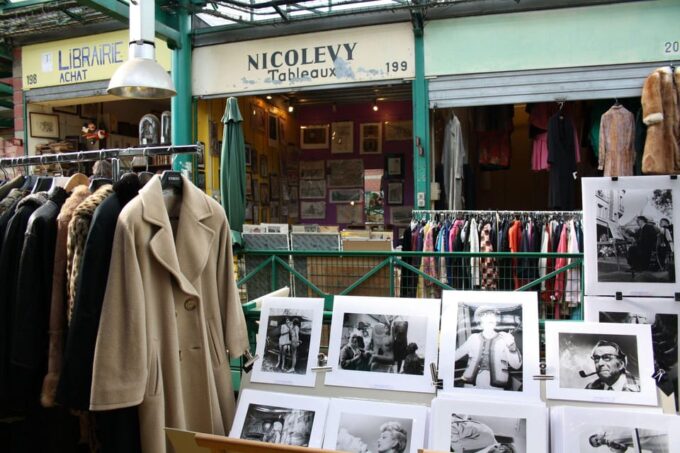 Discover the Flea Market of Saint Ouen and Its Culture - Exploring the Unique Atmosphere