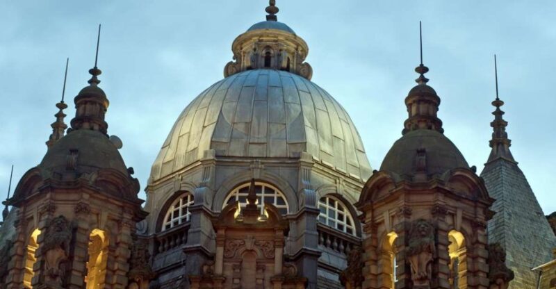 Discover the Heart of Leeds: A Journey Through Time and Art - Key Points