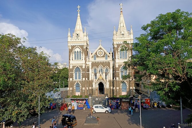 Discover the Hidden Gems of Bandra on an Engaging Walking Tour - Tour Overview