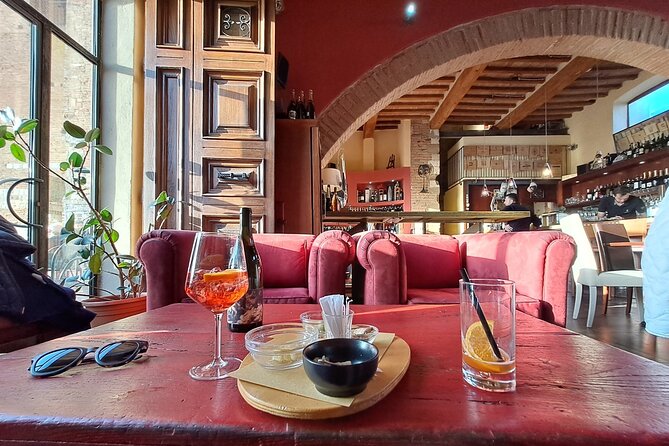 Discover the Hidden Gems of Val Dorcia by Vespa! - Worth The Stay