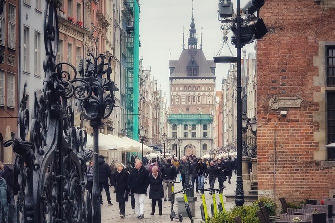 Discover the Magic of Old Gdańsk: Private Main Town Walking Tour - Tour Inclusions