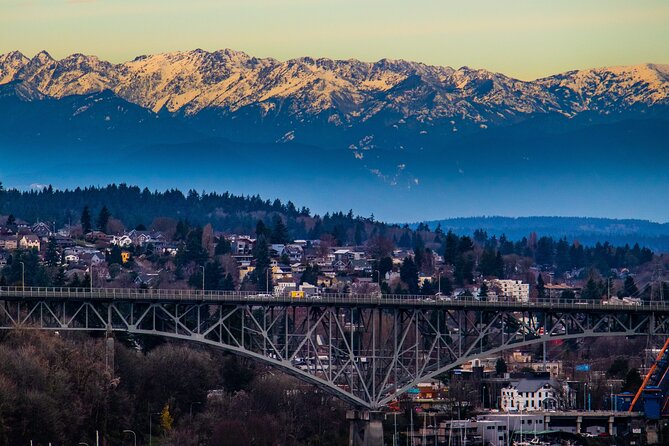 Discover the Magic of Seattle (All Inclusive 3 Hour Tour) - Distinctive Seattle Architecture