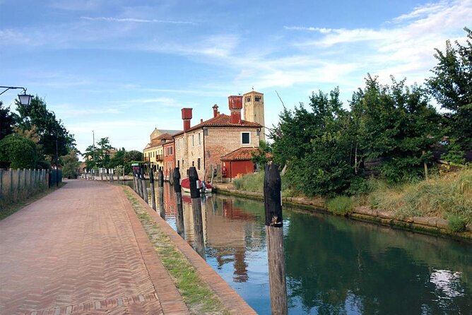 Discover the Northern Lagoon (With Private Boat and Skipper) - Enchanting Burano Island