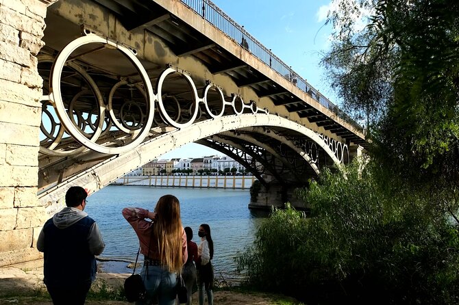 Discover the River and the Secrets of Triana Quarter in Seville - Meeting and End Points