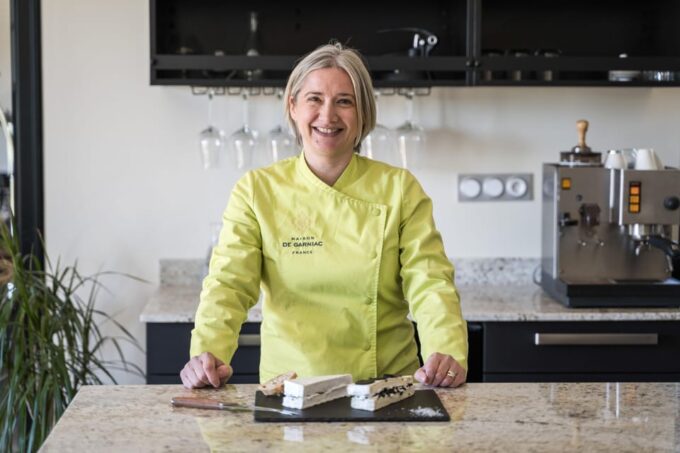 Discover the Secret World of Truffles - Language Availability