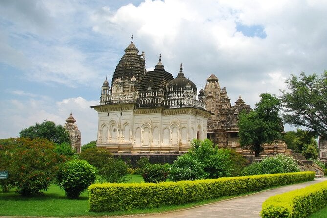 Discover the Spiritual Trails of Khajuraho (2 Hours Guided Temple Tour) - Key Points