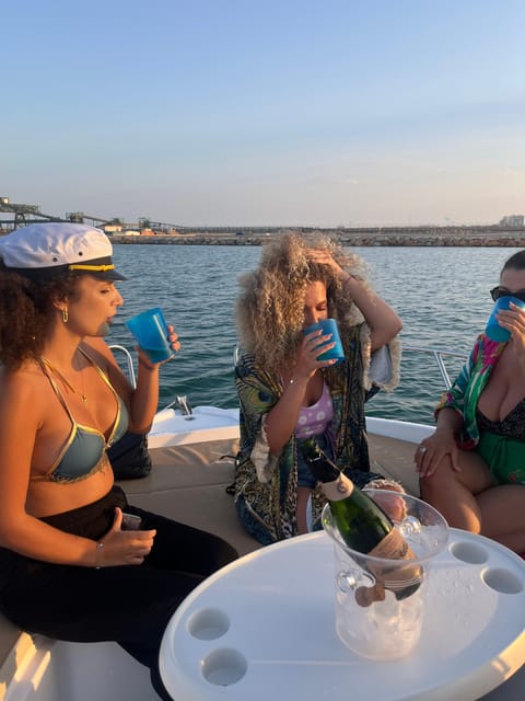 Discover Torrevieja Bay - Onboard in Exclusive Boat. - Key Points