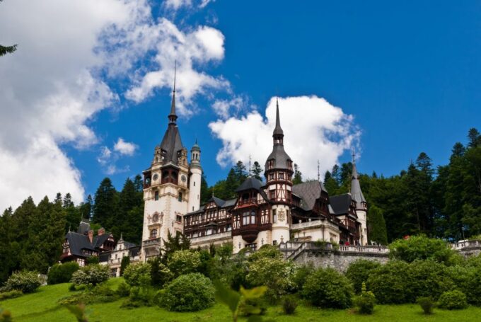 Discover Transylvania: Peles, Bran, Sighisoara in 2 Days - Suitability and Recommendations