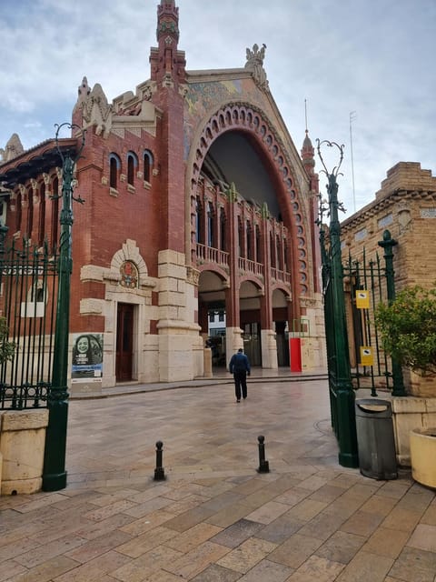 Discover Valencia by Bike: Tour of the Main Landmarks - Frequently Asked Questions