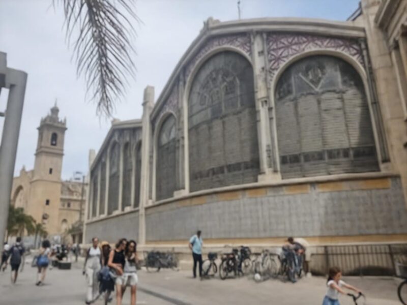 Discover Valencia With a Playful Walking Tour!2 - What to Bring
