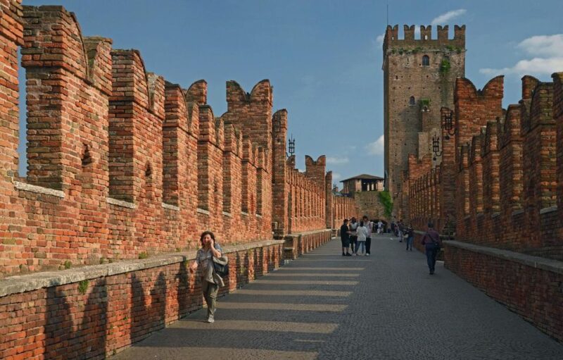 Discover Verona + Arena: Walking Tour - Inclusions and Exclusions