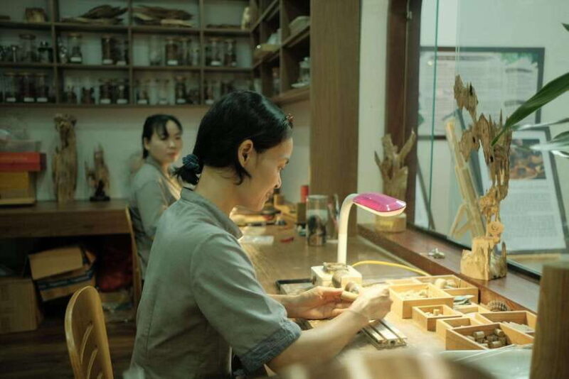 Discover Vietnam Agarwood and Enjoy Sepcial Vegetarian Meal - Key Points