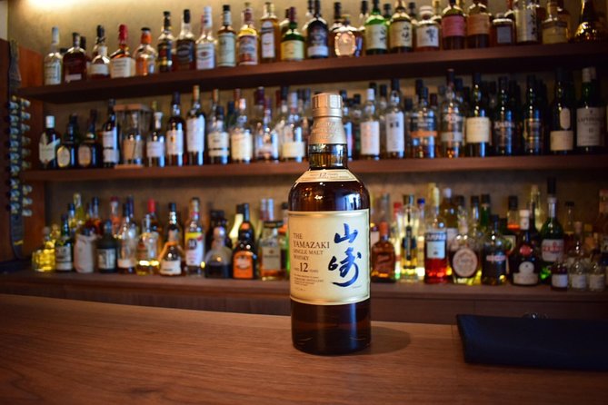 [INPUT TEXT TRANSLATED INTO English]:<MEMBERS-ONLY-BAR-HOPPING>Discover Your Special Whiskey in Tokyo! - Photography During Tour