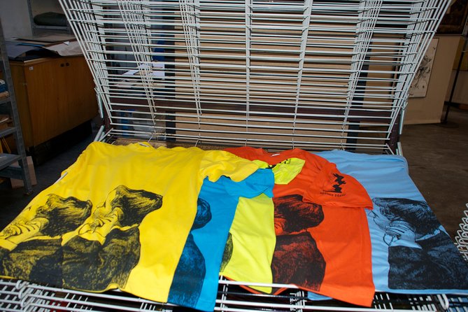 Discovering Artistic Screen Printing (For 2 People) - Exploring the Art of Screen Printing