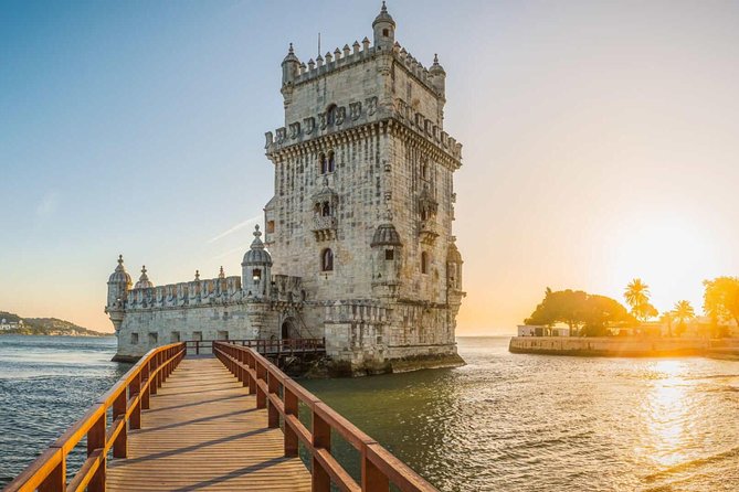 Discovering Belém Tuk Tuk Tour - Meeting and Pickup