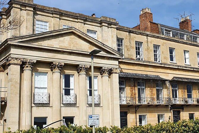Discovering Cheltenham: A Self-Guided Audio Tour - Offline Accessibility