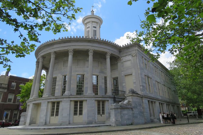 Discovering Colonial Philadelphia Private Walking Tour - Group Size and Pricing