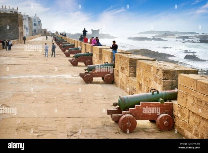 Discovering Essaouira: One-Day Escape From Marrakechs Bust - Lively Arts and Music Scene
