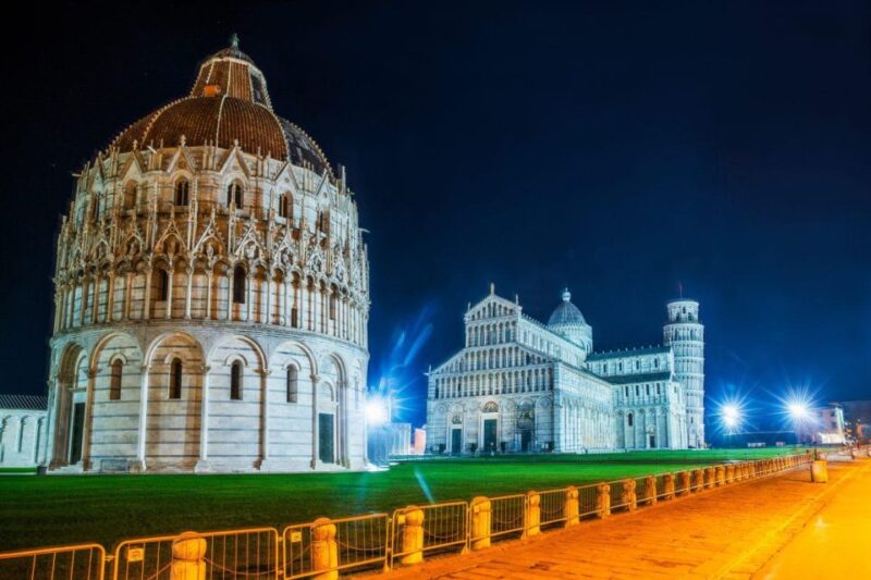 Discovering Pisa in Christmas Time – Walking Tour - Piazza Vittorio Emanuele II