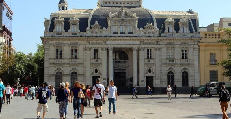 Discovering Santiago: City Tour Around the Capital of Chile - Lunch Provided