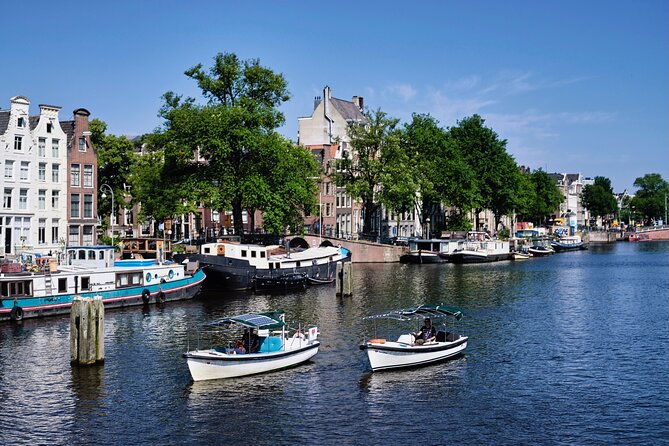 Discovering the Canal District: 1.5 Hours on the Water - Practical Information for the Tour
