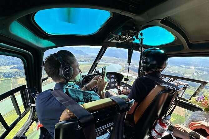 Discovery Flight Experience (Depart SKY Hangar) - Discovery Flight Experience (Depart SKY Hangar): A Bird’s-Eye View of Vancouver