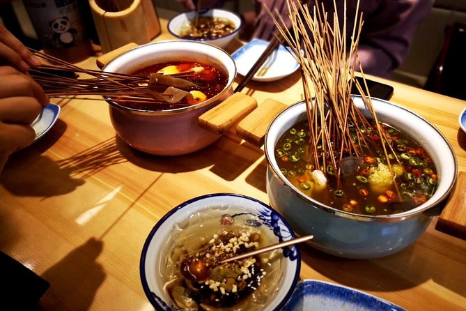 Discovery More Chengdu Evening Food Tour With Locals - Small Group, Personalized Dining Experience