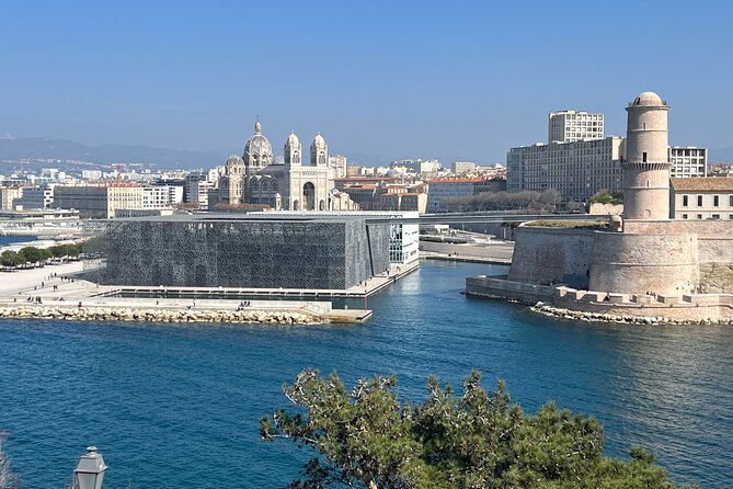 Discovery of Marseille by Electric Bike - Discovering Marseilles Highlights