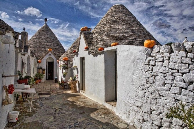 DISCOVERY OF PUGLIA Small Group Tour: 8 Days / 7 Nights - Guides and Local Experts