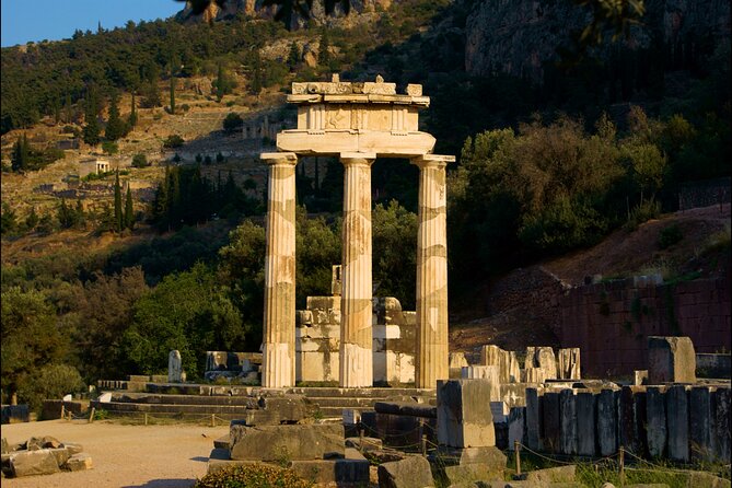 Divine Delphi & Ancient Trail Hike Private Day Trip - Traveler Experiences