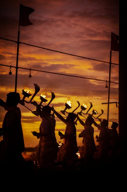 Divine Dusk: The Pashupatinath Evening Aarti Private Tour - Important Information