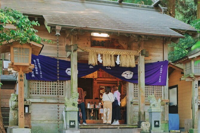 Divine Footsteps & Anime Locations: Takachiho One Day Bus Tour - Included Experiences