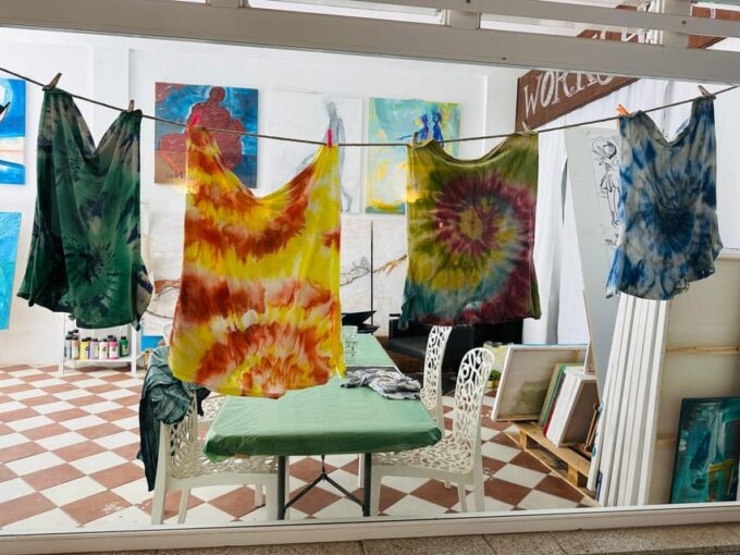 DIY Creative Workshop, DIY T-Shirt, Bag, Pouring Art - Finished Artworks