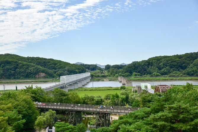 DMZ Military Tour (Demilitarized Zone) - Exploring the Korean Border